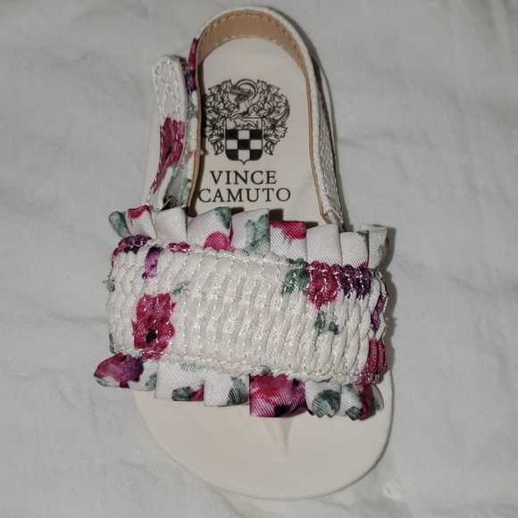 Sandals - Picture 4 of 4